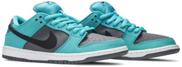 Nike Dunk SB Low Dusty Cactus for sale - Image 2