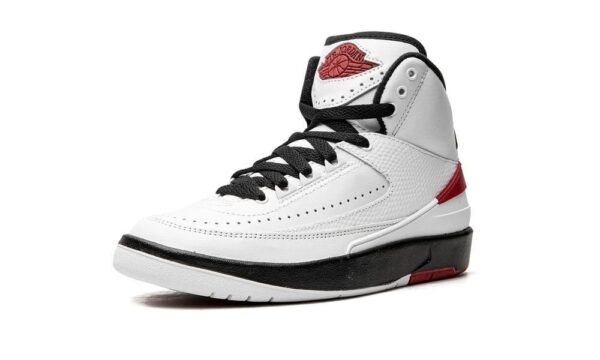 Nike Air Jordan 2 Retro ‘Chicago’ 2022 for sale - Image 3