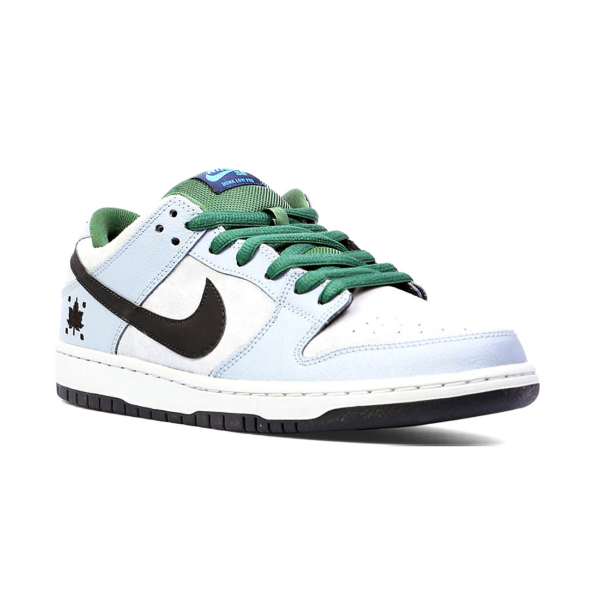 Nike Dunk Low Premium SB Maple Leaf for sale - Image 4