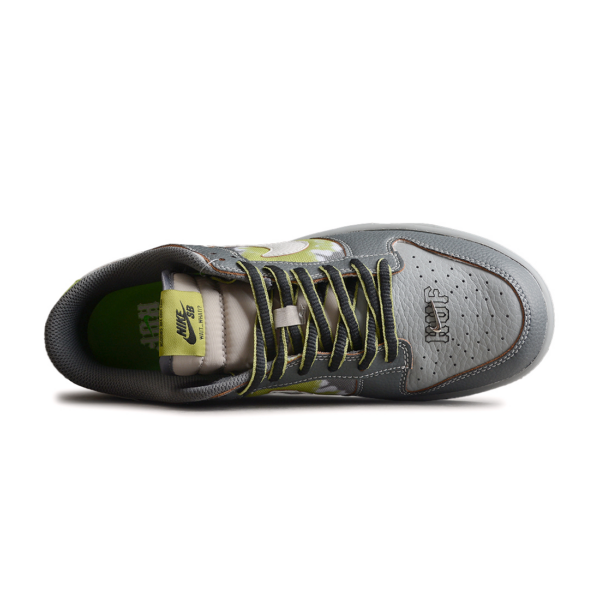 HUF x Nike SB Dunk Low Friends&Family for sale - Image 5