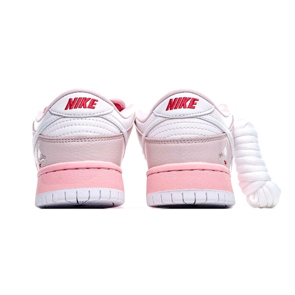 Nike SB Dunk Low Pigeon Pink for sale - Image 6