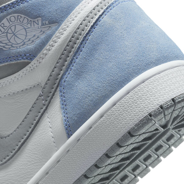 Air Jordan 1 Retro High OG Hyper Royal for sale - Image 7