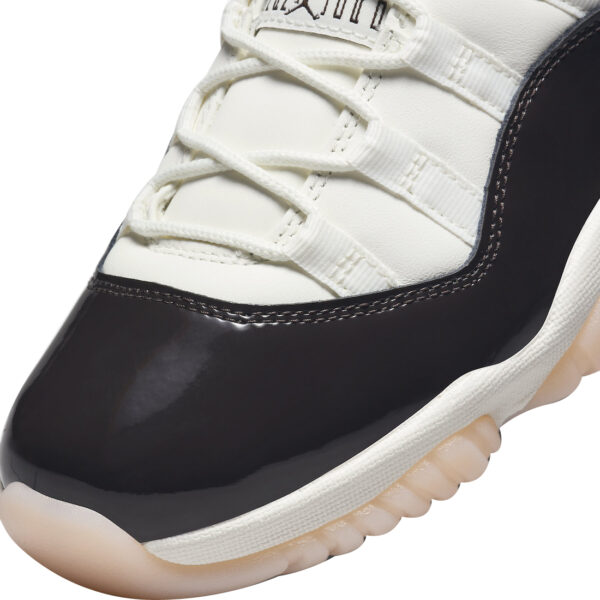 Wmns Air Jordan 11 Retro Neapolitan for sale - Image 5