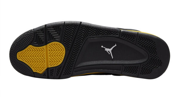 Nike Air Jordan shoes 4 Thunder for sale - Image 8