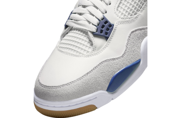 Nike SB x Air Jordan 4 “Navy” Releases March 2025 - Image 7